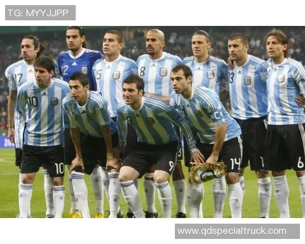 我心中的足球十大球星盘点与精彩回顾