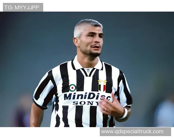 九十年代足球传奇巨星排行榜盘点与回顾